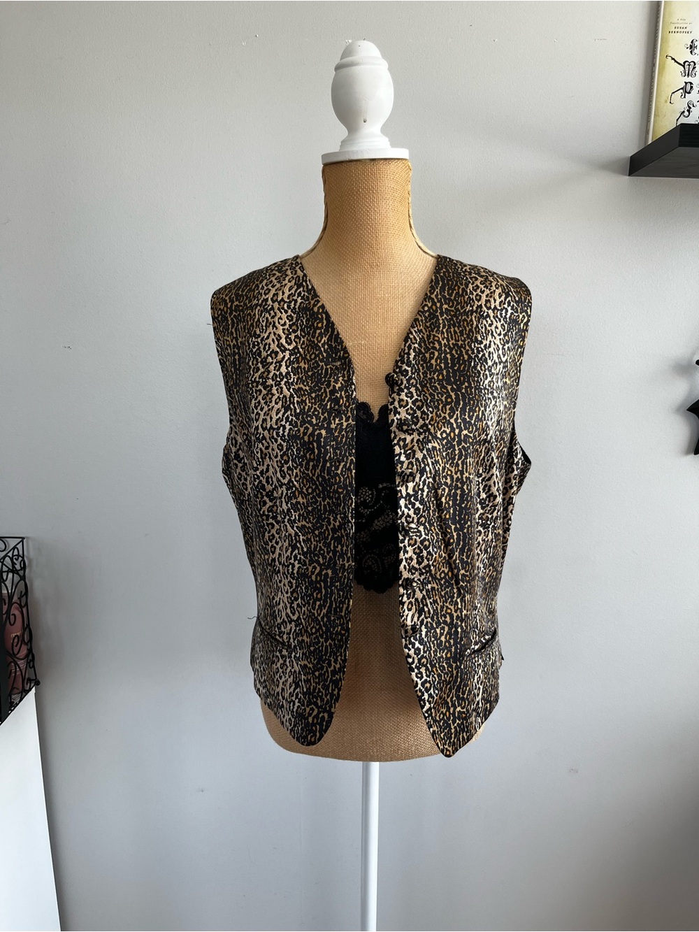 Vintage Ann May 100% Woven Silk Leopard Print Button Front Vest Medium